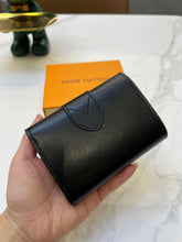 Load image into Gallery viewer, Pont 9 Black Wallet
