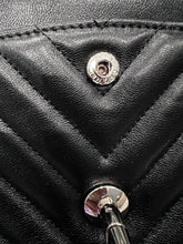 Load image into Gallery viewer, Black V Pattern Lambskin Double Flap
